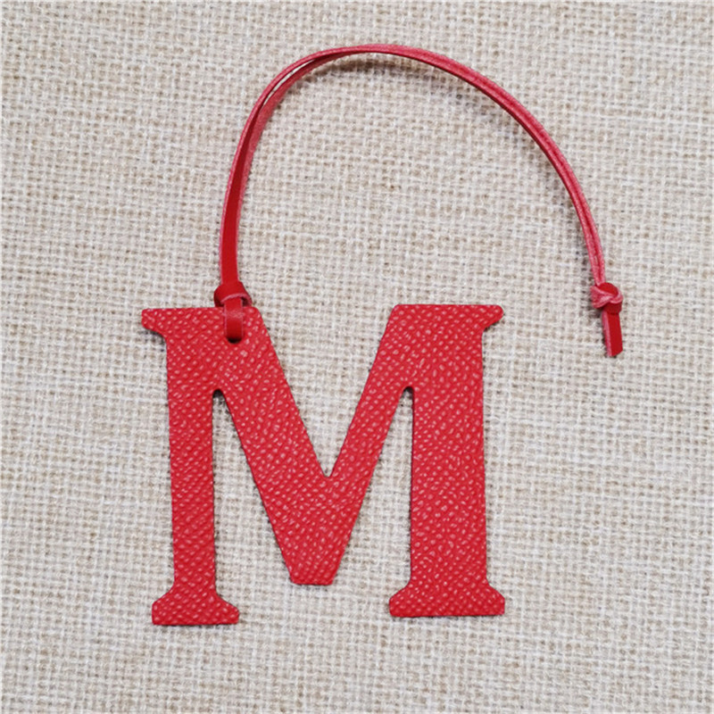 XMESSUN New English Letters M  - Monogram Keychain Leather ulasan dan harga